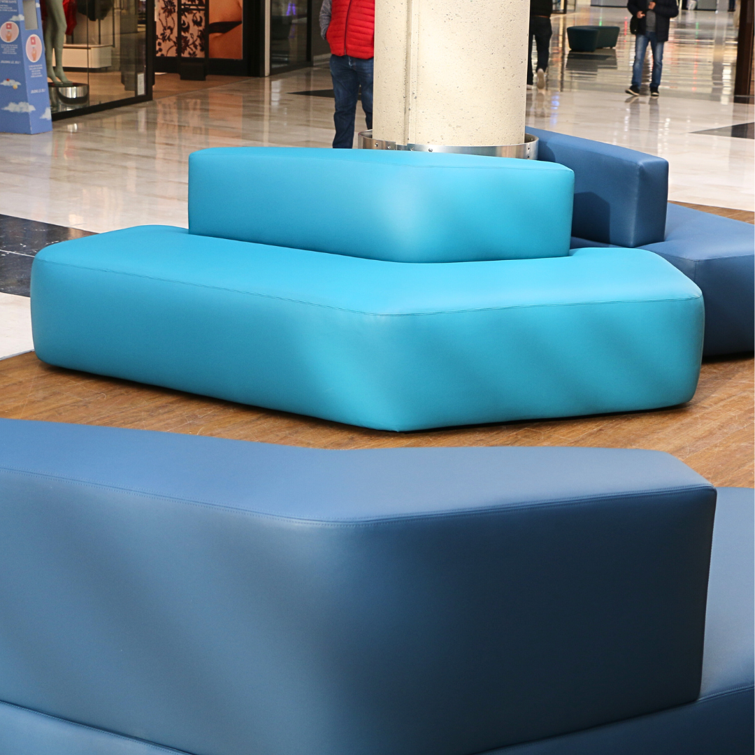 Des banquettes pour une pause confortable